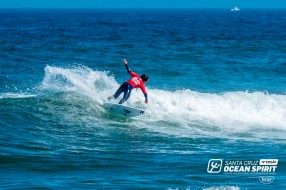 Imagem: Ocean Spirit World Waveski Surfing Titles continua na Praia do Centro